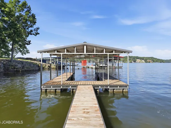 27866 Lyndsey Ln, Rocky Mount, MO 65072