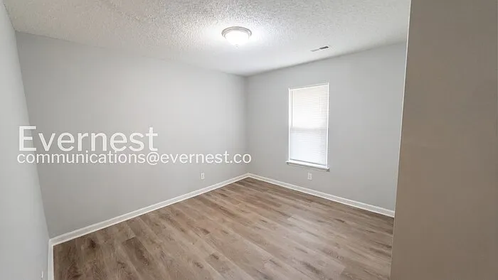 3221 Lasalle St — Photo 10