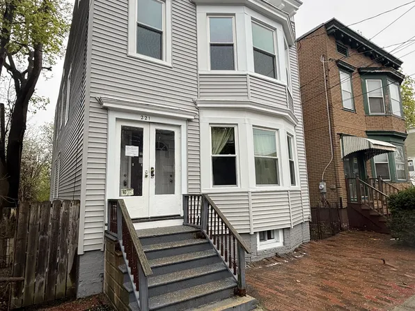 221 S Swan St APT 2, Albany, NY 12202