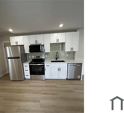 2 bed, 700 sqft, $1,600 — Photo 4
