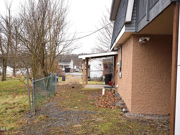 2nd image of 104 Zimmerman Ln