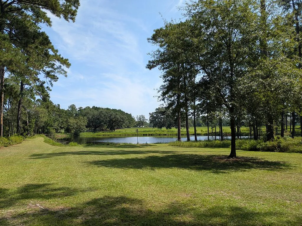 4 bed, 2680 sqft, $3,200 — Photo 2