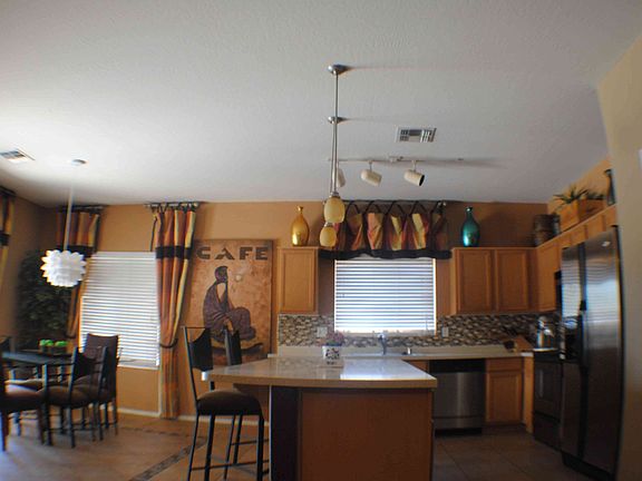 2nd image of 6540 S Emerald Dr