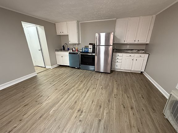4th image of 54 E McMicken Ave #11450937