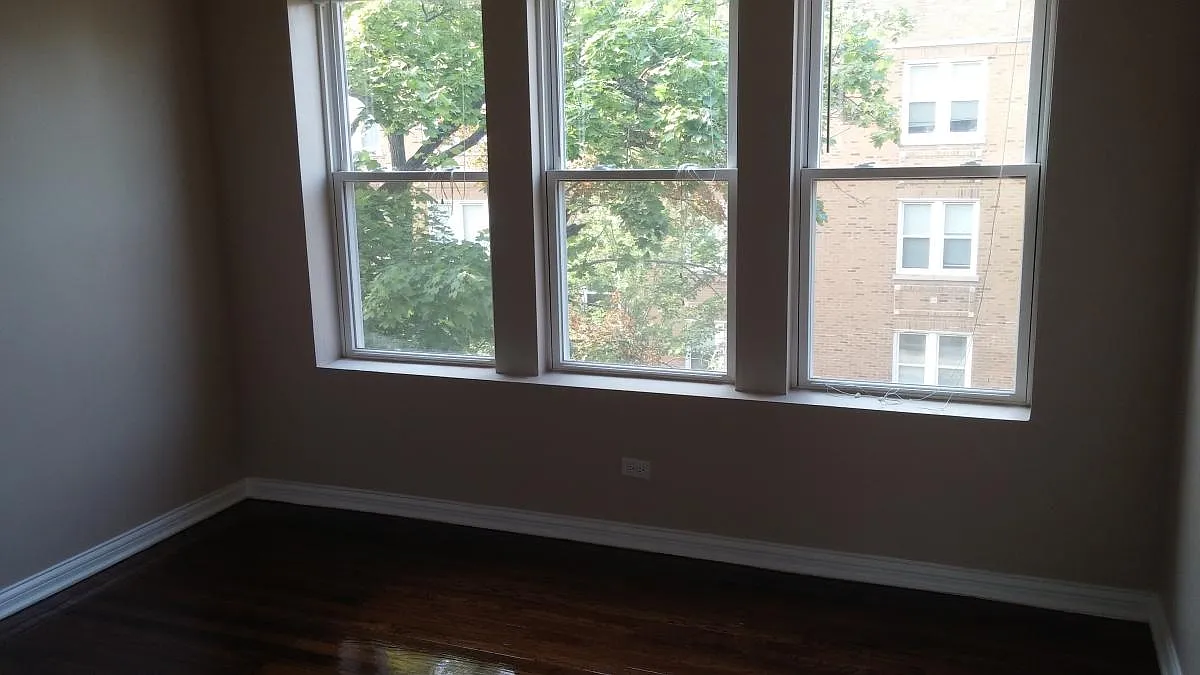 3 bed, $1,375 — Photo 4