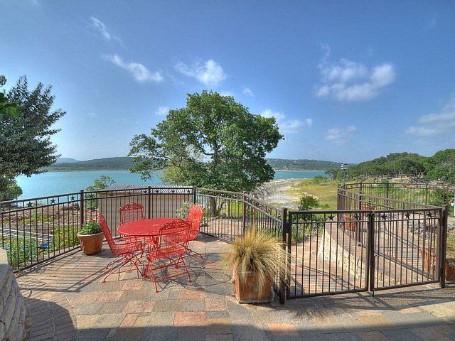 1st image of 1054 Lakebreeze Dr