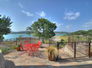 1054 Lakebreeze Dr, Canyon Lake, TX 78133
