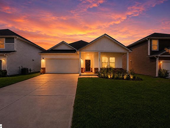 2nd image of 138 Layken Dr
