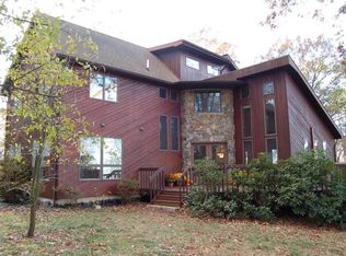 81 Lommason Glen Rd, Belvidere, NJ 07823