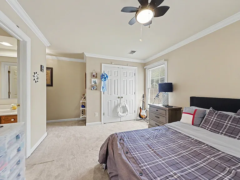 16652 Purcival Ct — Photo 31