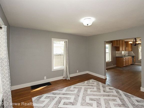 2nd image of 806 W Montgomery St