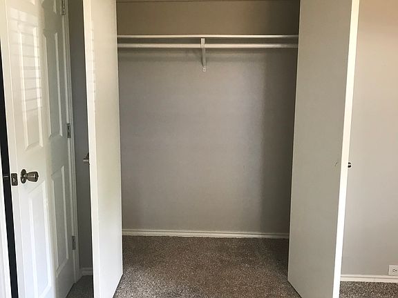 4th image of 3804 Matterhorn Dr Unit 2