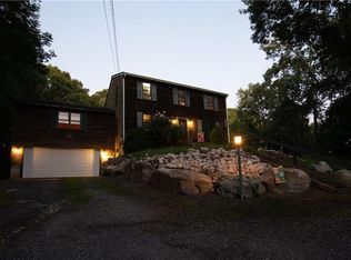 70 Crest Rd, Tiverton, RI 02878