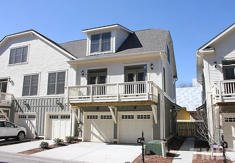 505-102 John Haywood Way — Photo 1