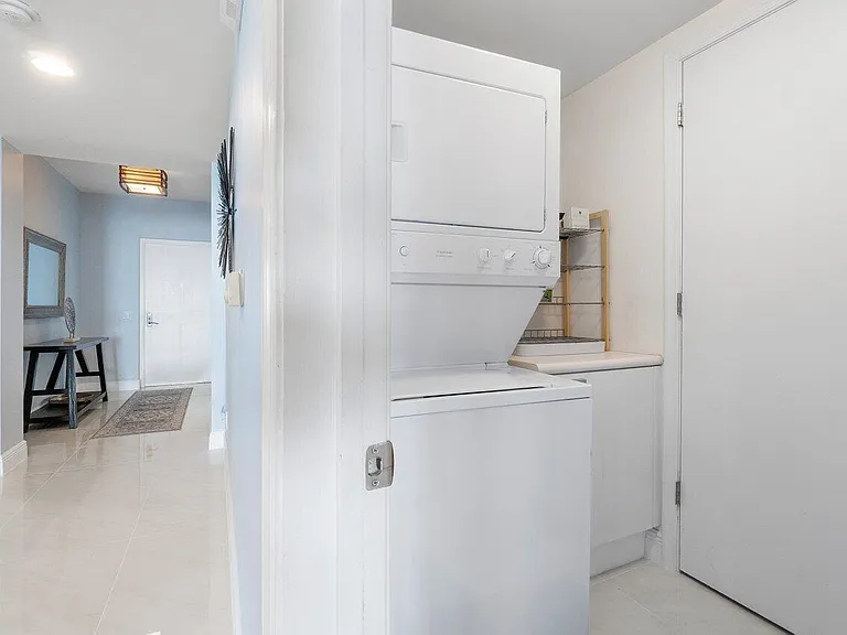2650 Lake Shore Dr #1003 — Photo 24