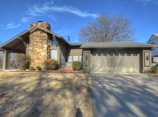 10101 E 26th St, Tulsa, OK 74129
