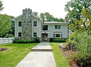 322 Old Colony Rd, Hartsdale, NY 10530