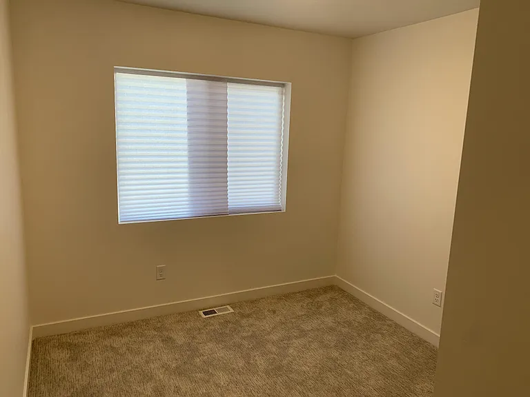 493 W 620 N #123 — Photo 16