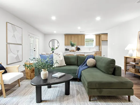 1127 Kris St, Irving, TX 75060