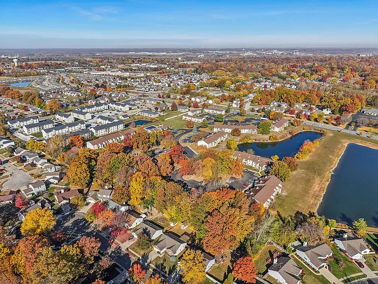 Twyckenham Apartments — Photo 43