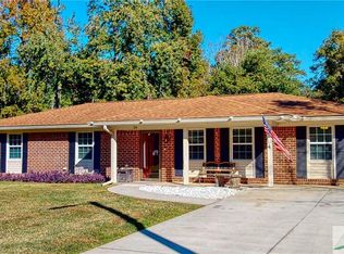 24 E Welwood Dr, Savannah, GA 31419