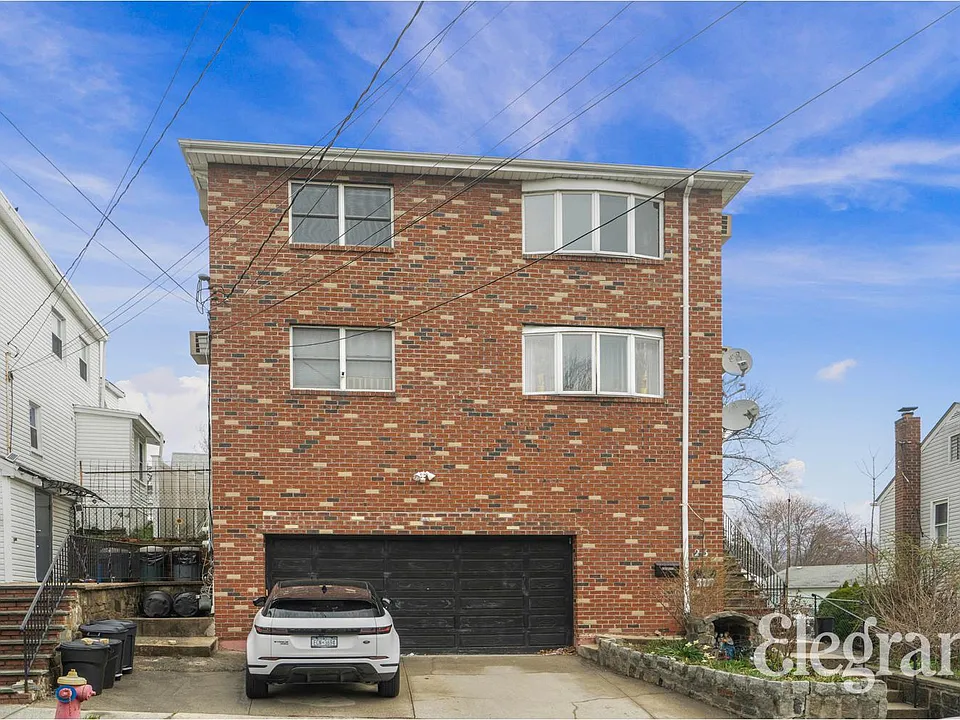 25 Springer Ave #2A