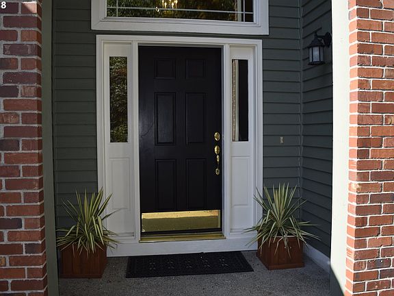 3rd image of 15121 SW Sapphire Dr