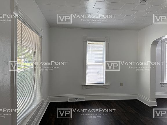 4th image of 869 Division St