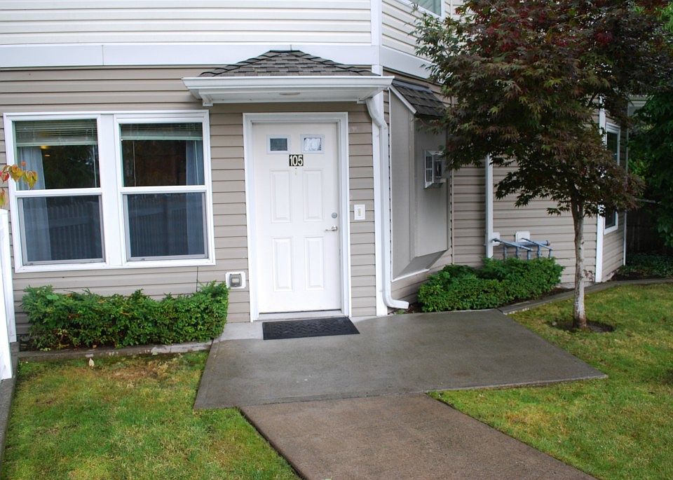 1st image of 3625 Everett Ave APT 105