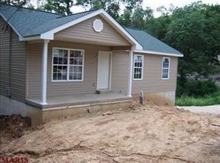 8503 Lake Dr, Cedar Hill, MO 63016