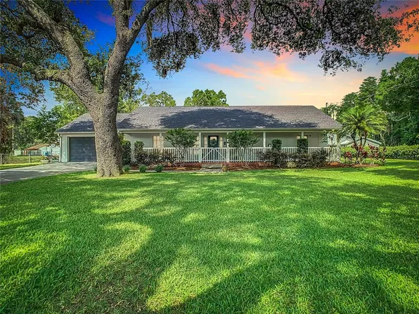 5620 Michael Ln, Tampa, FL 33625