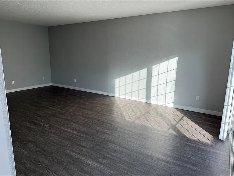 Countrywood Apartments — Photo 43