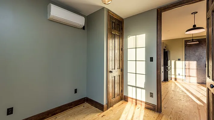 Rented by Nooklyn NYC LLC | media 4