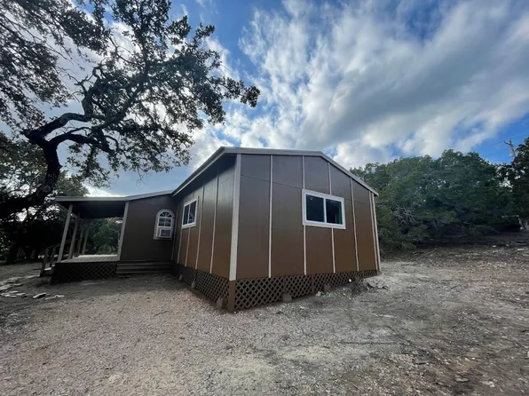 541C Buck Trl, Canyon Lake, TX 78133