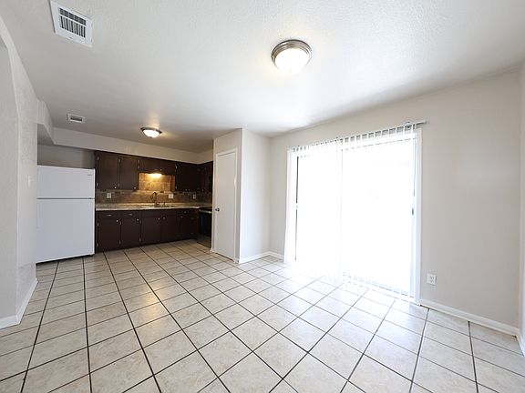 5th image of 507 Traci Dr