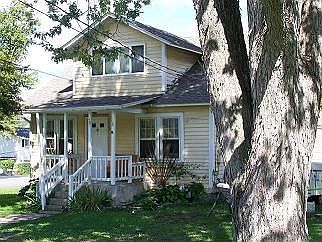 1st image of 79 Lavoletta St