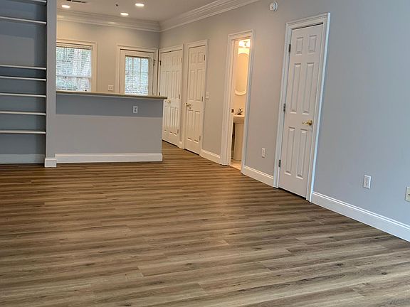 4th image of 101 Wood Lake Dr Unit 303
