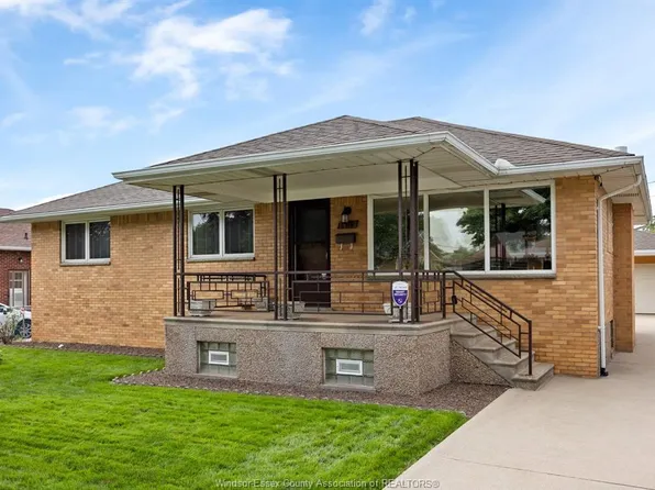1459 Partington Ave, Windsor, ON N9B 2P7
