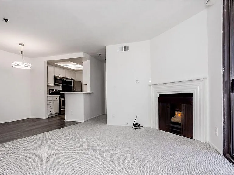 Parklane — Photo 2