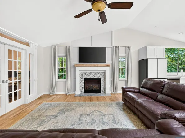 26 Wildwood Dr, Palmyra, VA 22963