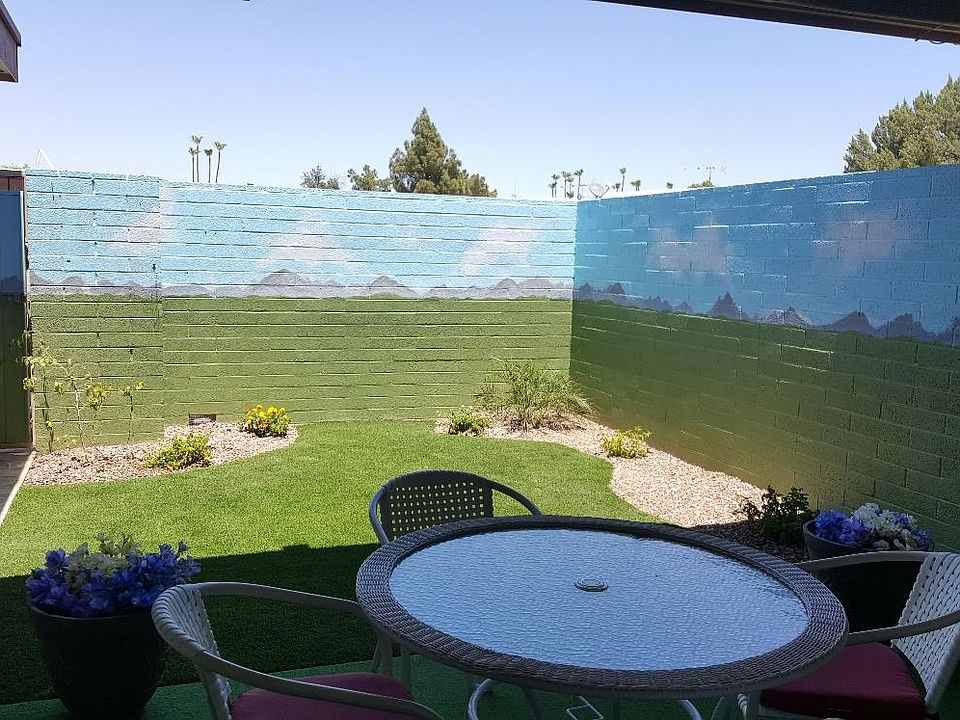 2nd image of 10892 W Thunderbird Blvd