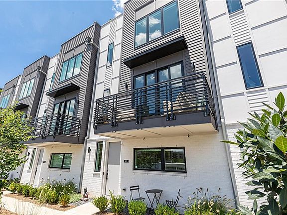 3rd image of 437 Plateau Pl NW