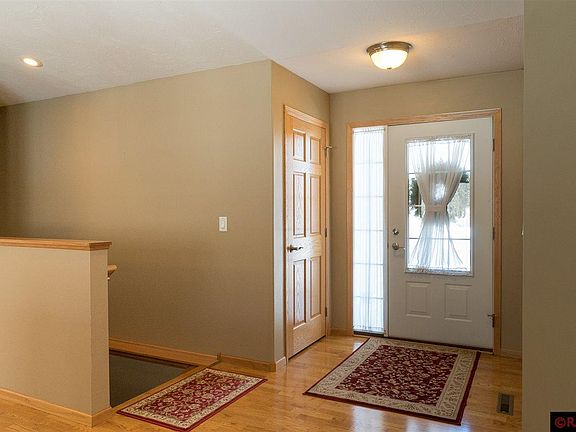2nd image of 422 Owl Ln