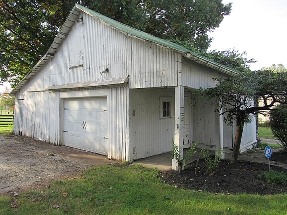 4th image of 509 N Court St