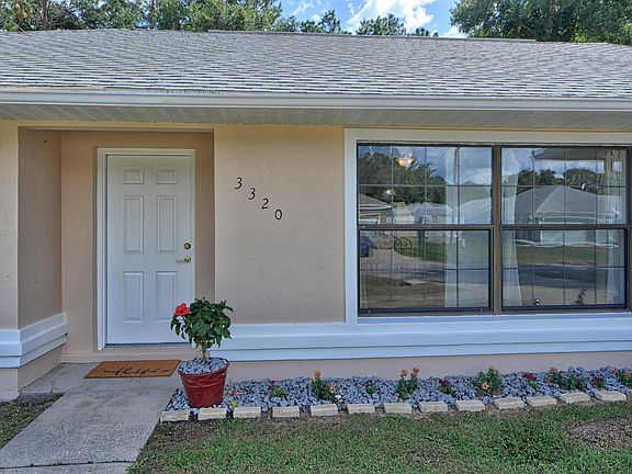 3rd image of 3320 NE 41st Pl