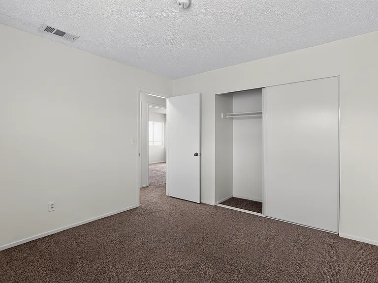 5413 Harmony St — Photo 16