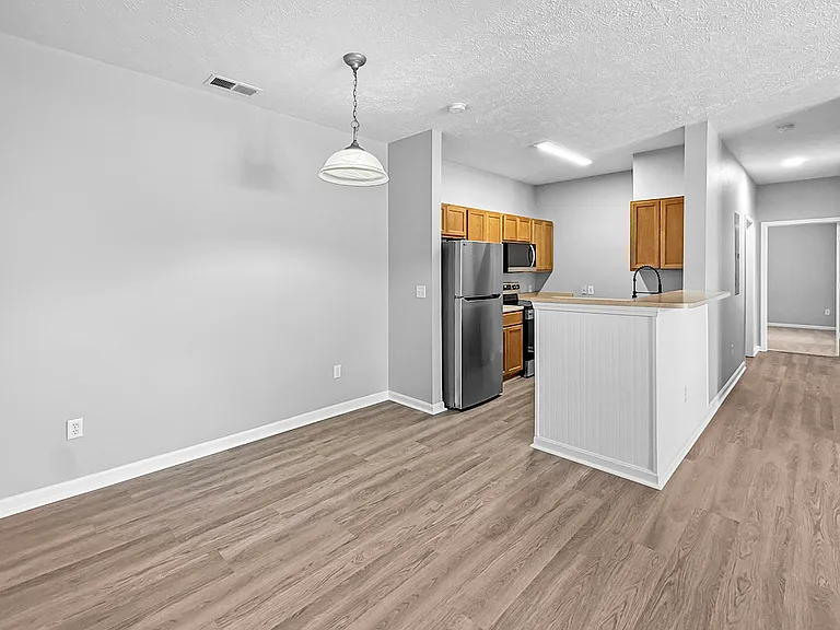Beaver Creek Apartments — Photo 46
