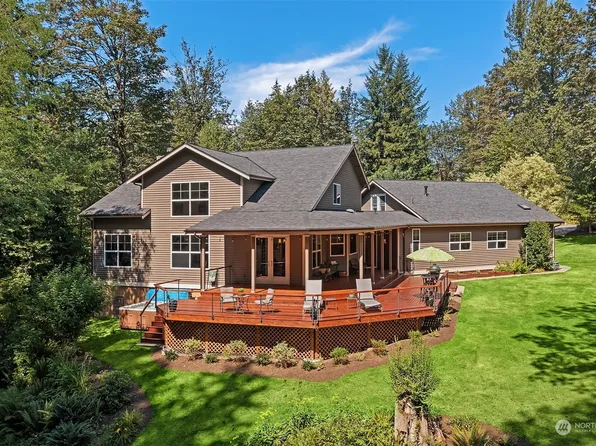 11733 E Lake Joy Drive NE, Carnation, WA 98014