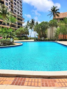 540 Brickell Key Dr APT 716, Miami, FL, 33131