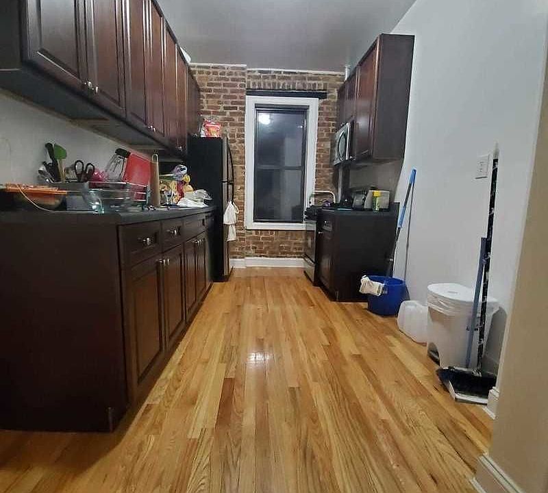 1st image of 50 E 18th St APT E2